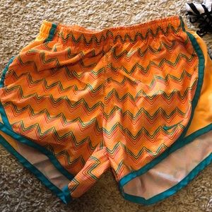 medium girl nike shorts